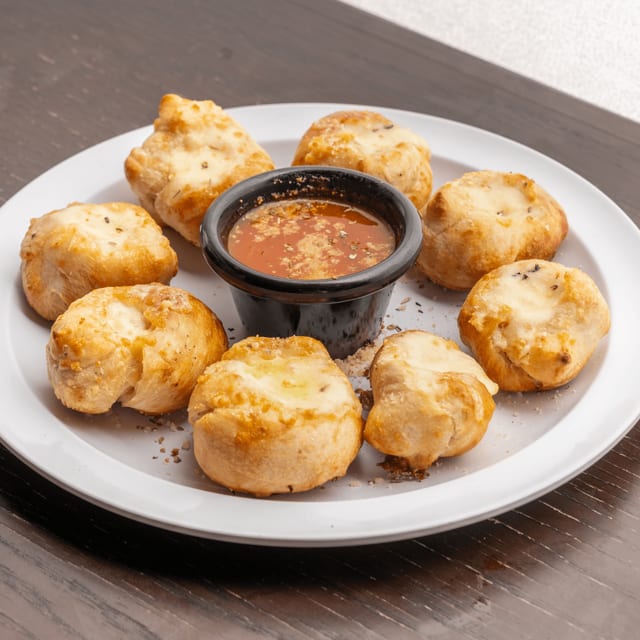 Garlic Knots.